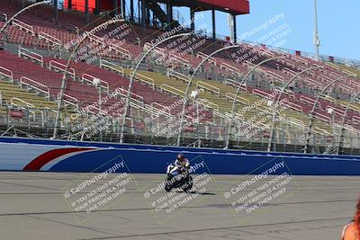 media/Aug-27-2022-Fastrack Riders (Sat) [[c588535105]]/Level 1/Session 1 Start Finish/